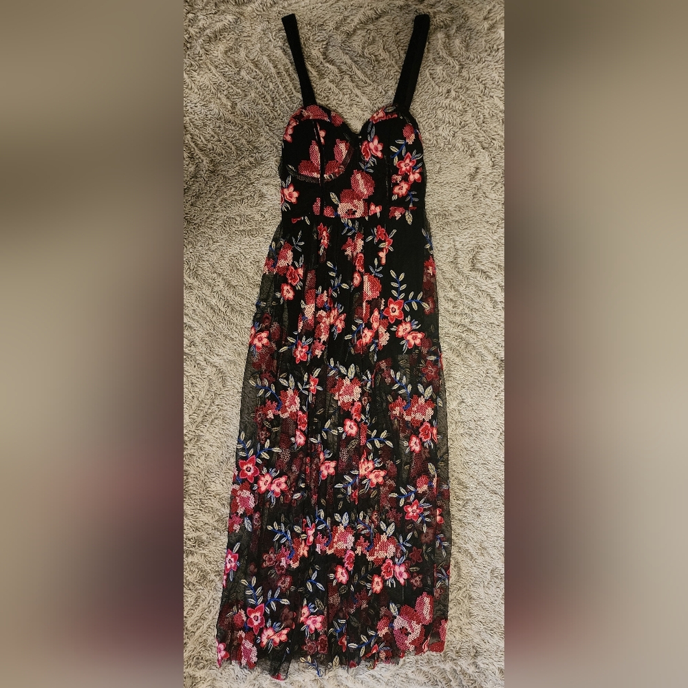 Forever 21 Floral Dress Size S - Picture 4 of 9